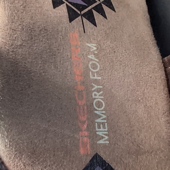 Sketchers Regay Slim Woman's Brown/Purple Sandals,size 8. - Picture 5 of 9